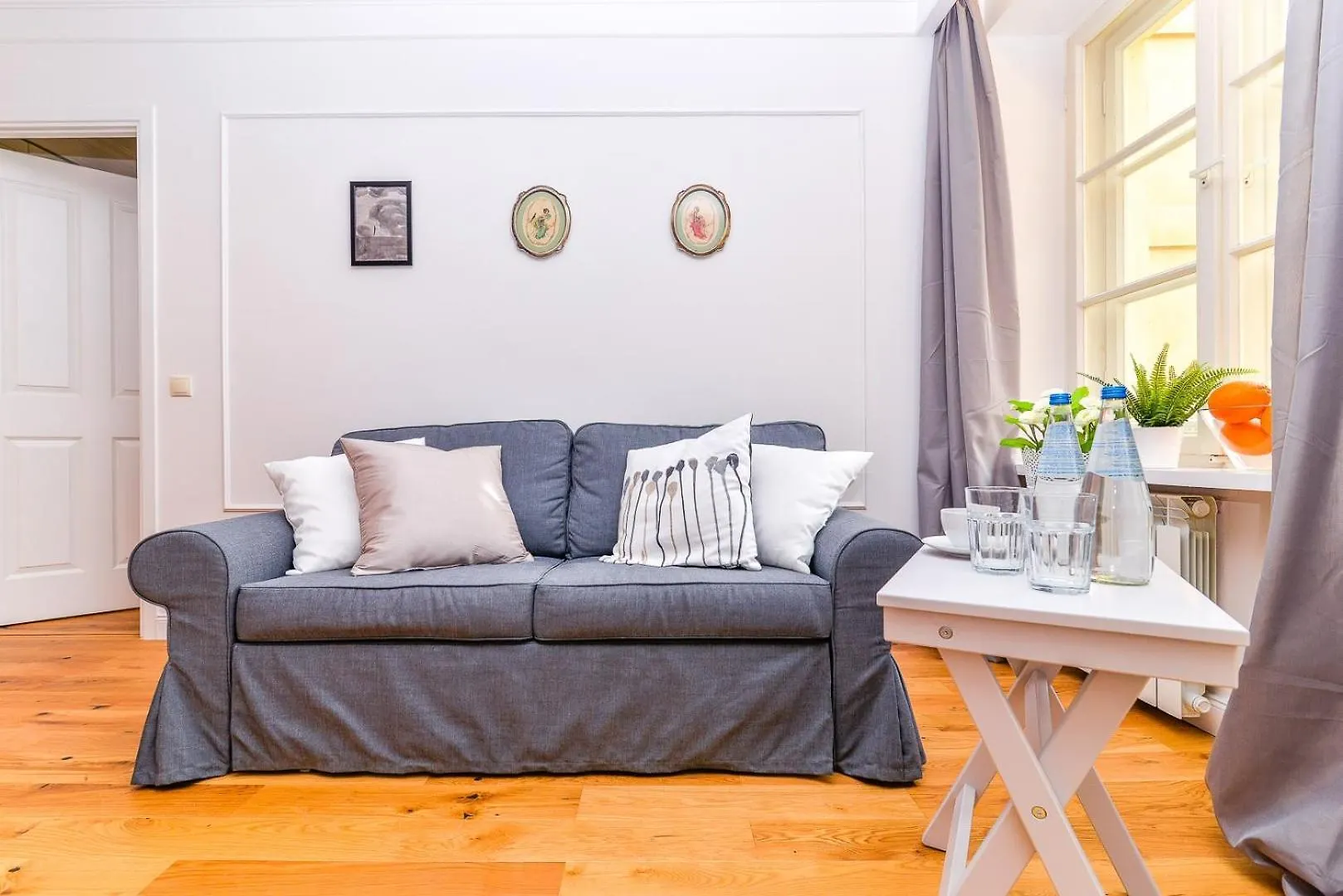 Two Bedroom Apartment In Warsaw With Space For Remote Work By Rent Like Home Polen