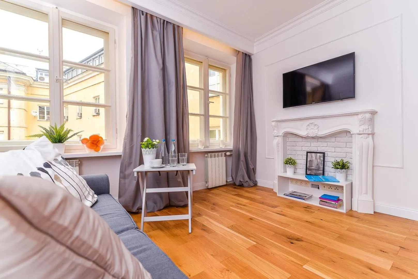 Two Bedroom Apartment In Warsaw With Space For Remote Work By Rent Like Home